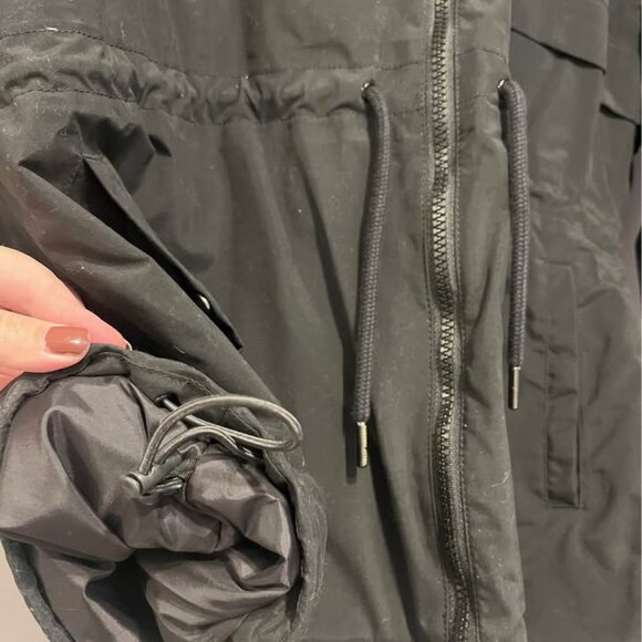 Women’s Helly Hansen Jacket Size XL - Picture 2 of 3